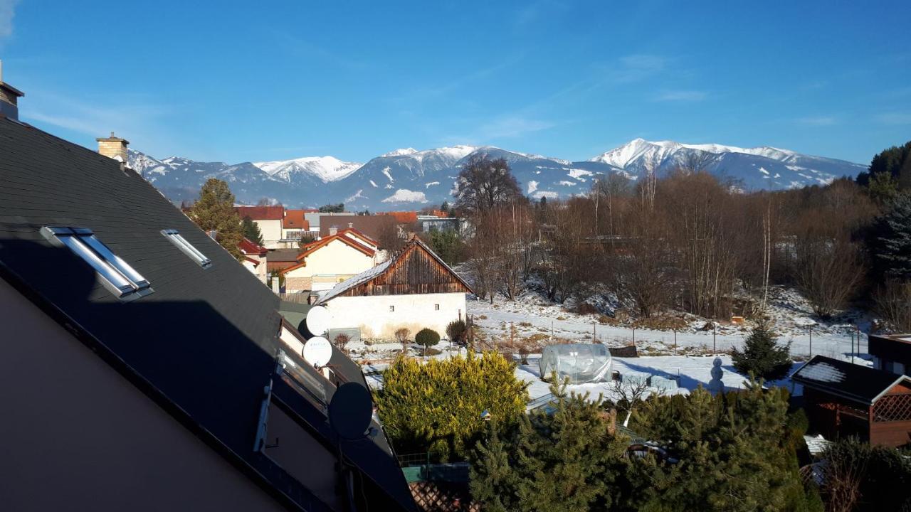 Penzion Piano Appartement Liptovský Mikuláš Buitenkant foto