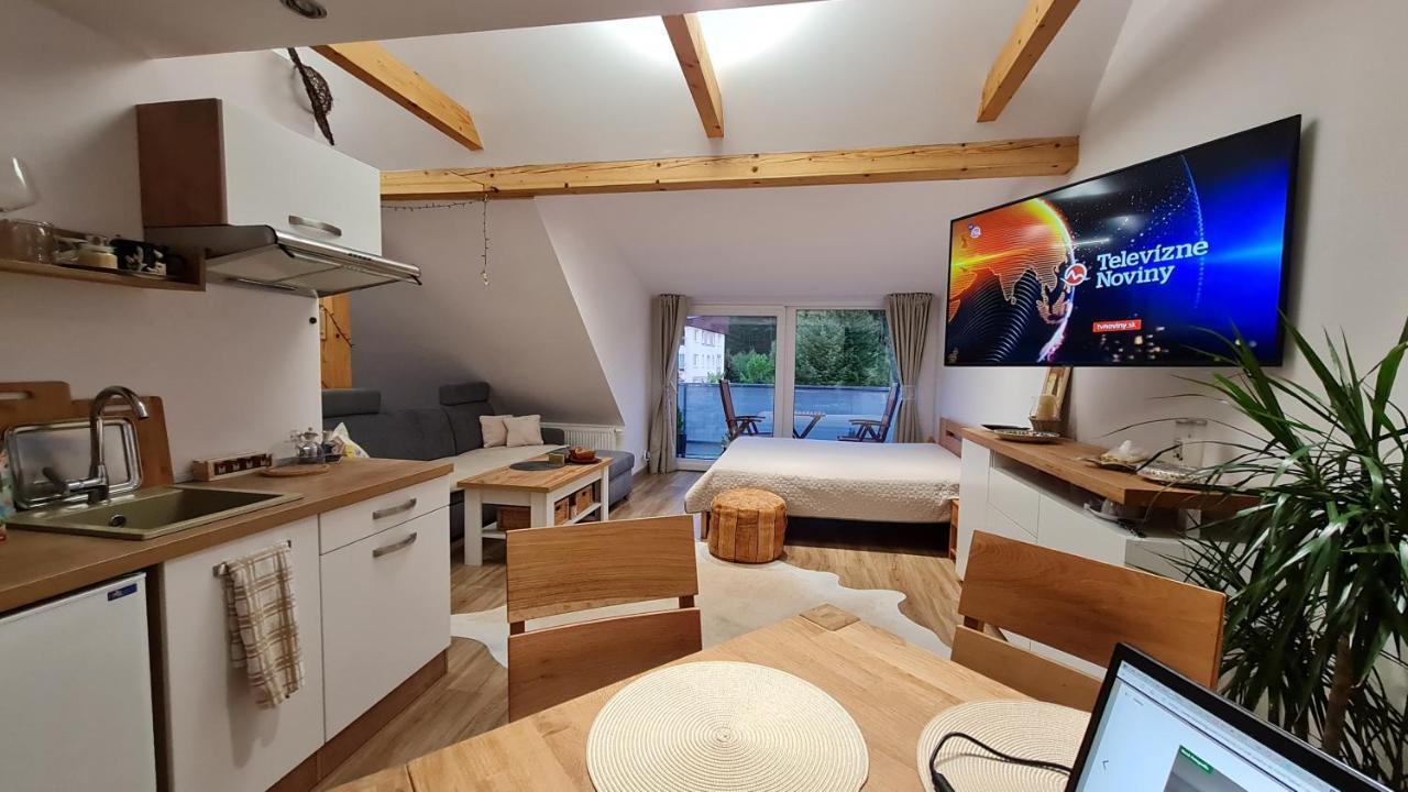 Penzion Piano Appartement Liptovský Mikuláš Buitenkant foto