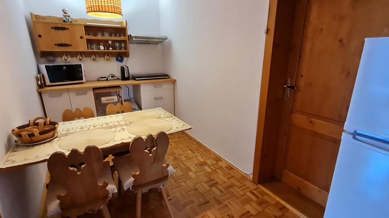 Penzion Piano Appartement Liptovský Mikuláš Buitenkant foto